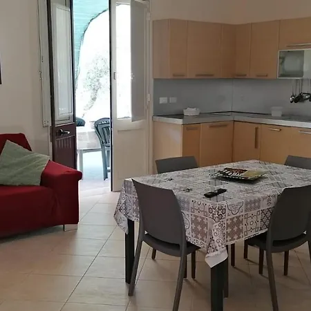 Casa 6 Posti בית נופש *